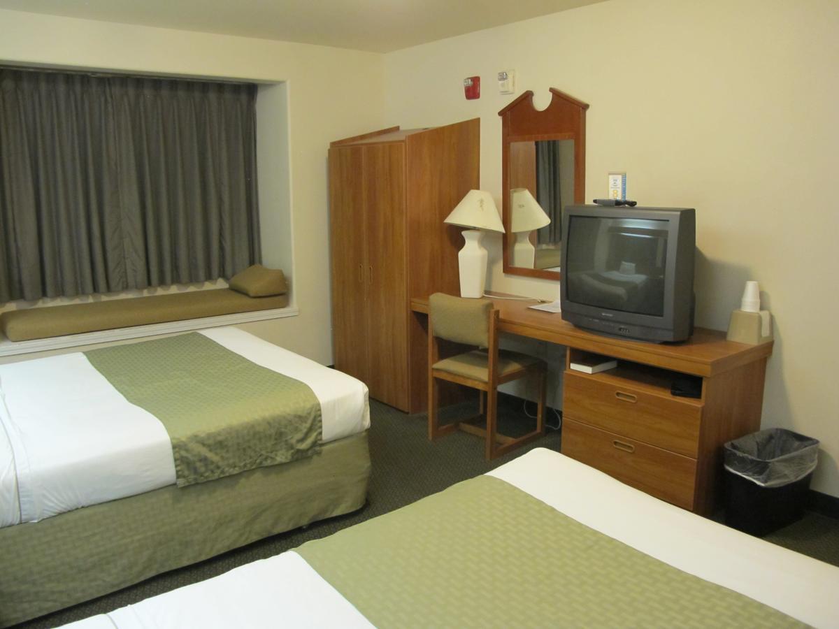Eagle River Microtel Anchorage Exterior photo